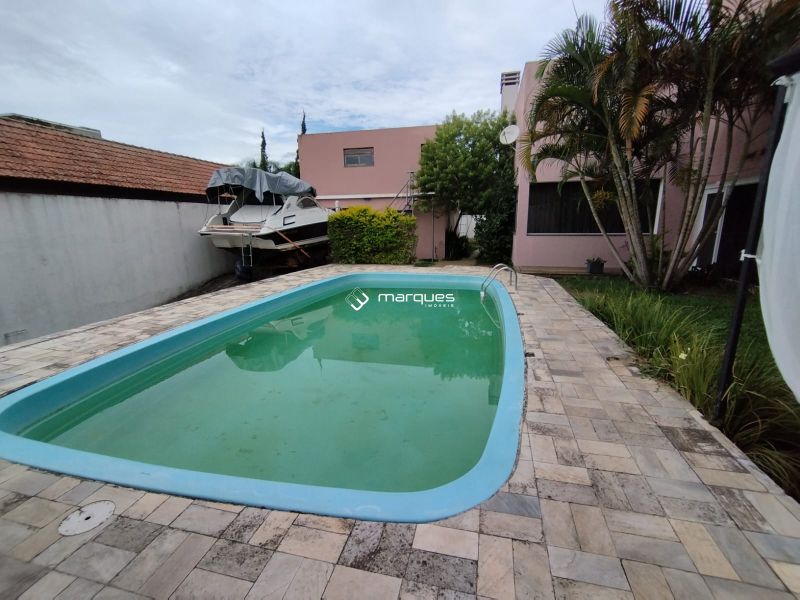 Casa com 3 quartos, 6 banheiros e 500m² à venda no bairro Marina Ilha Verde, Pelotas