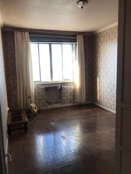 Apartamento com 3 quartos, 2 banheiros e 183m² à venda no bairro Centro, Pelotas