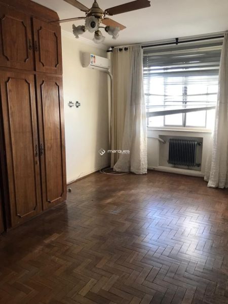 Apartamento com 3 quartos, 2 banheiros e 183m² à venda no bairro Centro, Pelotas