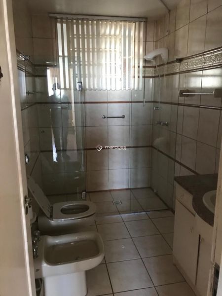 Apartamento com 3 quartos, 2 banheiros e 183m² à venda no bairro Centro, Pelotas