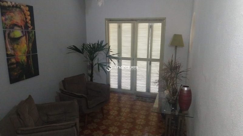 Sobrado com 2 quartos, 1 banheiro e 147m² à venda no bairro Areal, Pelotas