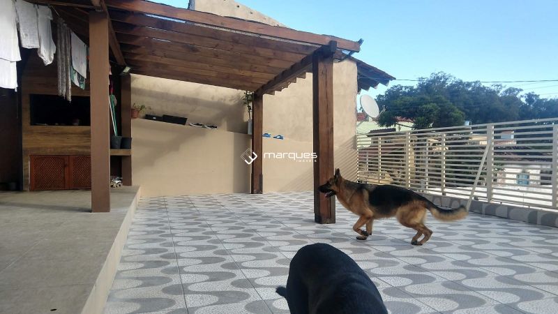 Sobrado com 2 quartos, 1 banheiro e 147m² à venda no bairro Areal, Pelotas