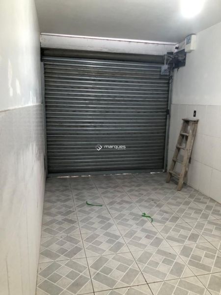 Casa com 4 quartos, 3 banheiros e 252m² à venda no bairro Centro, Pelotas