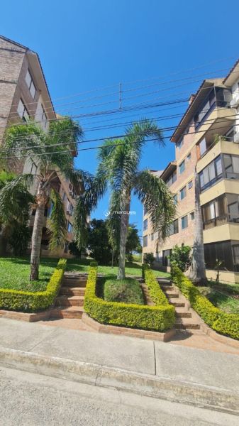 Apartamento com 2 quartos, 2 banheiros e 65m² à venda no bairro Três Vendas, Pelotas