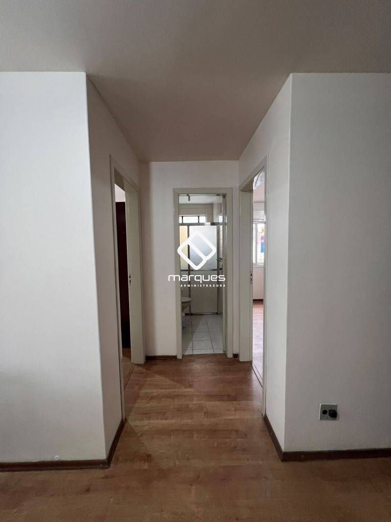 Apartamento com 2 quartos, 1 banheiro e 91m² para alugar no bairro Centro, Pelotas