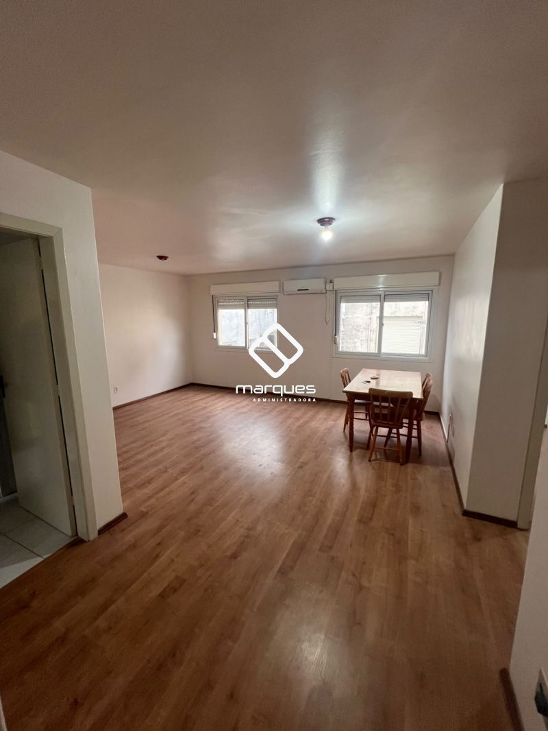 Apartamento com 2 quartos, 1 banheiro e 91m² para alugar no bairro Centro, Pelotas