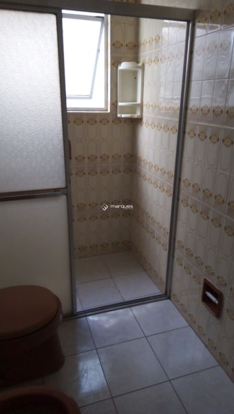 Apartamento com 2 quartos, 2 banheiros e 94m² à venda no bairro Porto, Pelotas