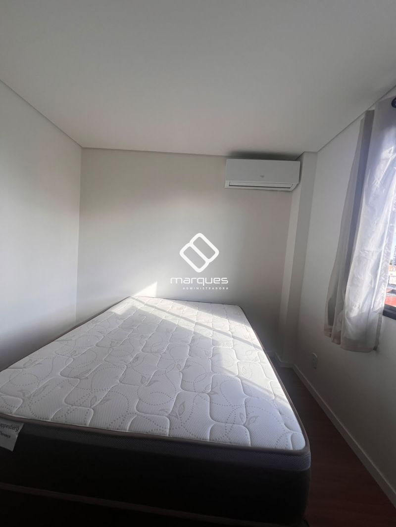 Apartamento com 1 quarto, 1 banheiro e 54m² para alugar no bairro Centro, Pelotas