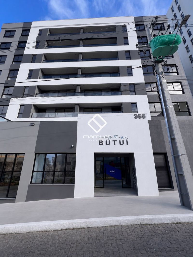 Apartamento com 1 quarto, 1 banheiro e 32m² para alugar no bairro Centro, Pelotas