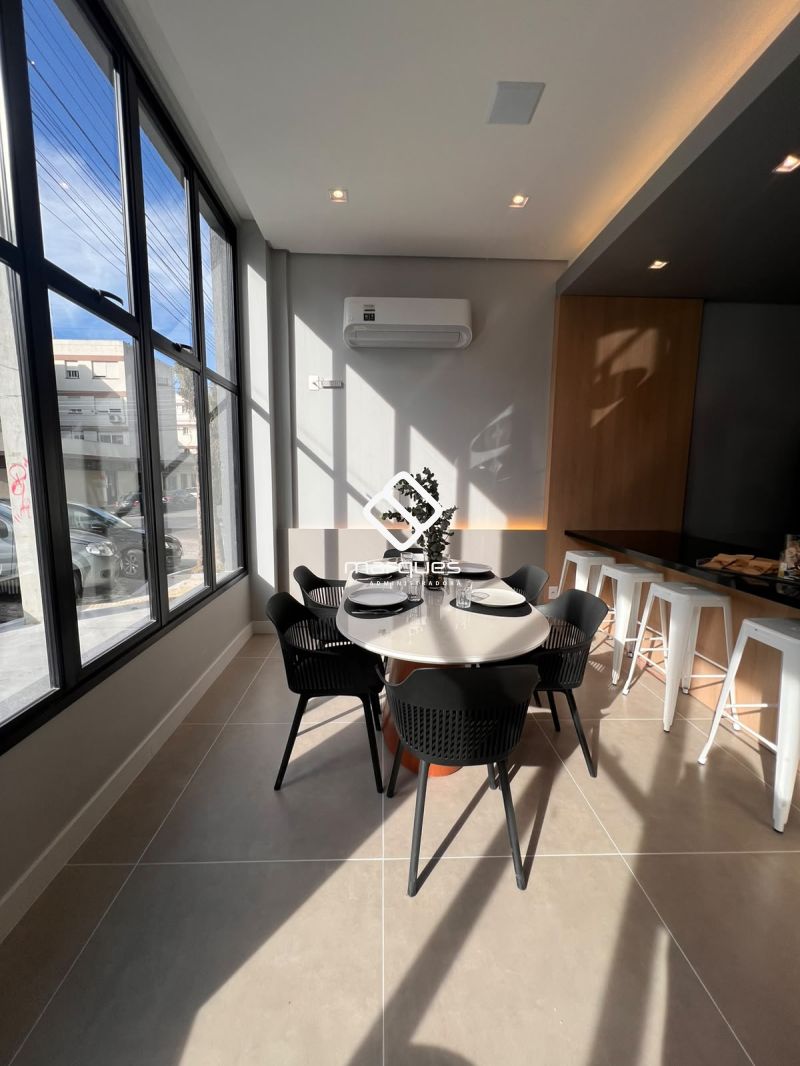 Apartamento com 1 quarto, 1 banheiro e 32m² para alugar no bairro Centro, Pelotas