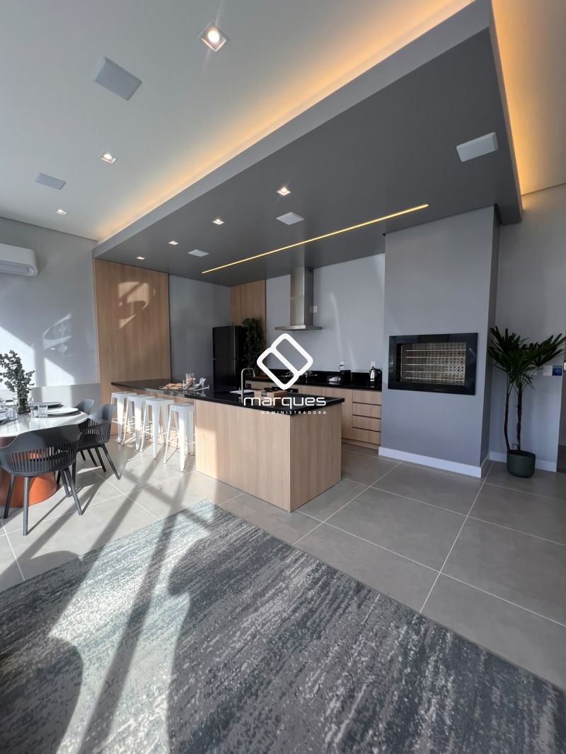 Apartamento com 1 quarto, 1 banheiro e 32m² para alugar no bairro Centro, Pelotas