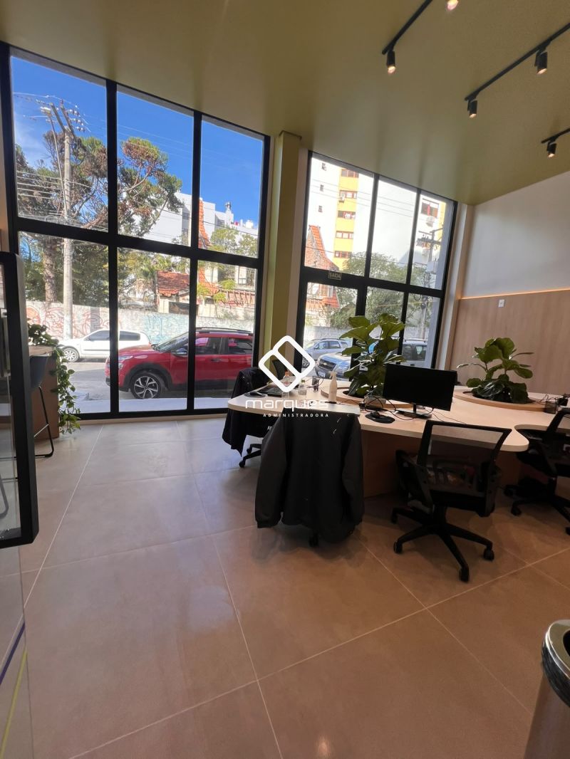 Apartamento com 1 quarto, 1 banheiro e 32m² para alugar no bairro Centro, Pelotas