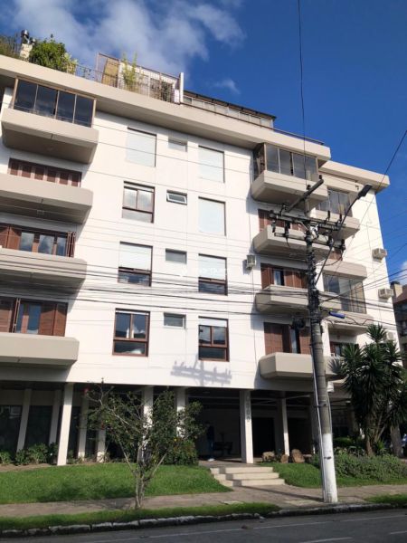 Cobertura com 3 quartos, 3 banheiros e 249m² à venda no bairro Centro, Pelotas