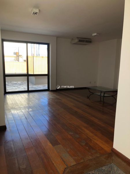 Cobertura com 3 quartos, 3 banheiros e 249m² à venda no bairro Centro, Pelotas