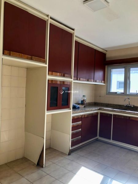 Cobertura com 3 quartos, 3 banheiros e 249m² à venda no bairro Centro, Pelotas