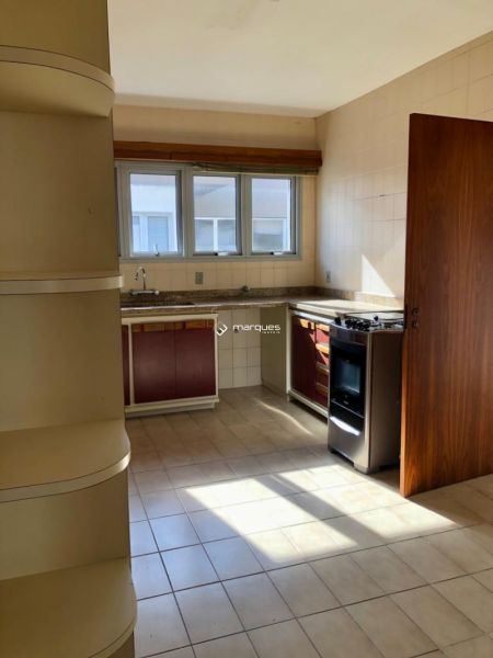 Cobertura com 3 quartos, 3 banheiros e 249m² à venda no bairro Centro, Pelotas