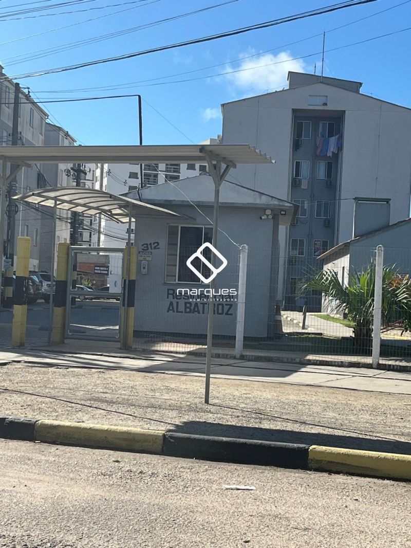 Apartamento com 2 quartos e 1 banheiro para alugar no bairro São Gonçalo, Pelotas
