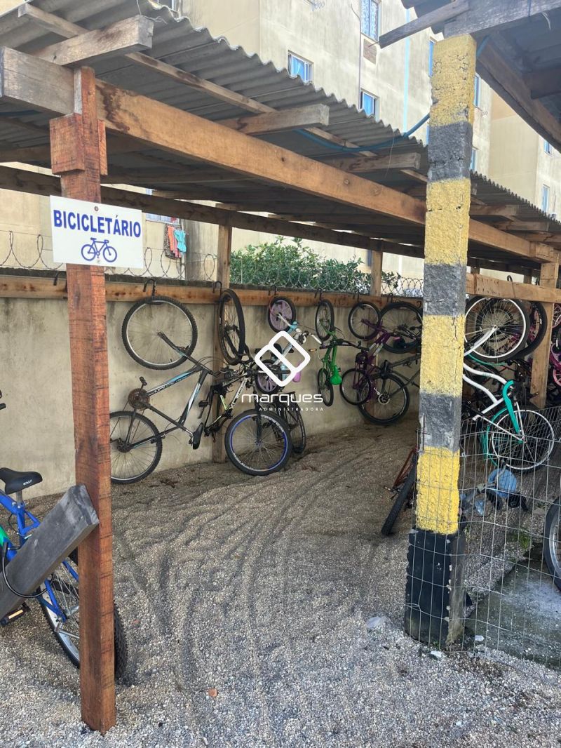 Apartamento com 2 quartos e 1 banheiro para alugar no bairro São Gonçalo, Pelotas