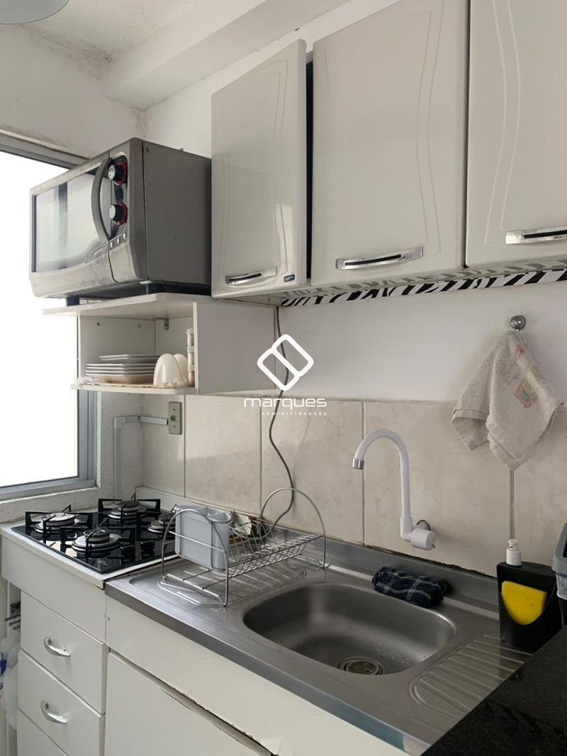 Apartamento com 2 quartos e 1 banheiro para alugar no bairro São Gonçalo, Pelotas