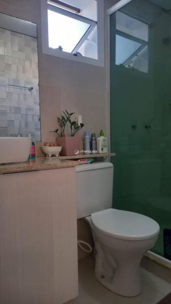 Casa com 2 quartos, 2 banheiros e 66m² à venda no bairro Areal, Pelotas