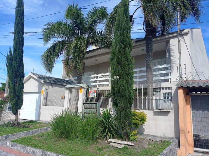 Casa com 3 quartos, 4 banheiros e 200m² à venda no bairro Areal, Pelotas
