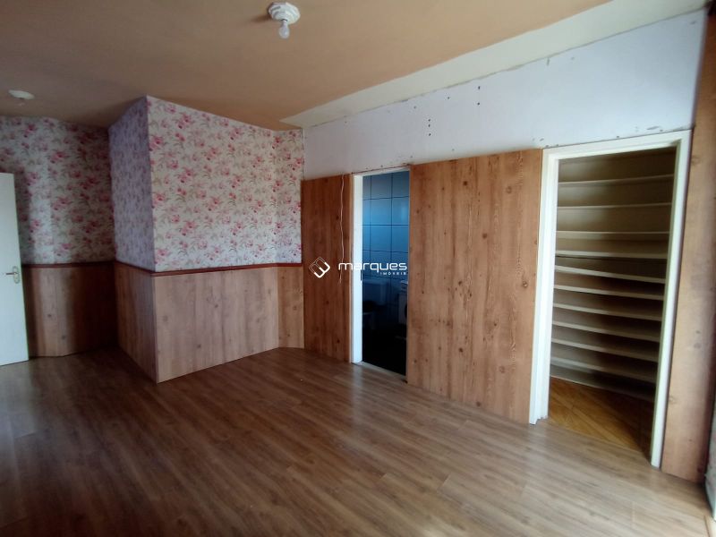 Casa com 3 quartos, 4 banheiros e 200m² à venda no bairro Areal, Pelotas