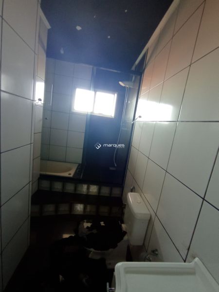 Casa com 3 quartos, 4 banheiros e 200m² à venda no bairro Areal, Pelotas