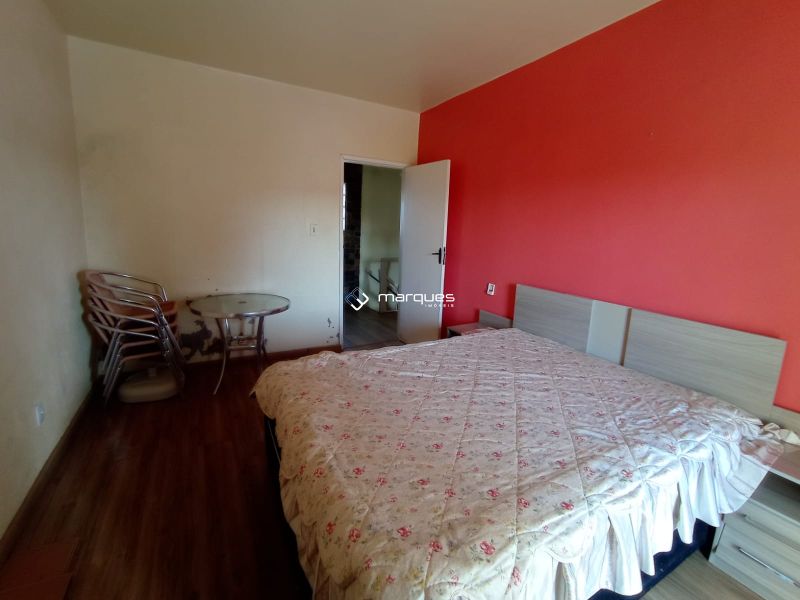 Casa com 3 quartos, 4 banheiros e 200m² à venda no bairro Areal, Pelotas