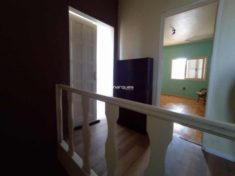 Casa com 3 quartos, 4 banheiros e 200m² à venda no bairro Areal, Pelotas