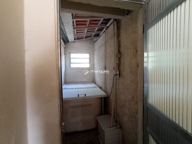 Casa com 3 quartos, 4 banheiros e 200m² à venda no bairro Areal, Pelotas