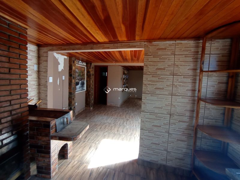 Casa com 3 quartos, 4 banheiros e 200m² à venda no bairro Areal, Pelotas