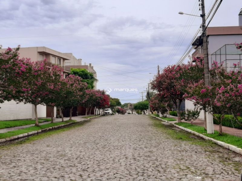 Apartamento com 2 quartos, 1 banheiro e 108m² à venda no bairro Centro, Pelotas