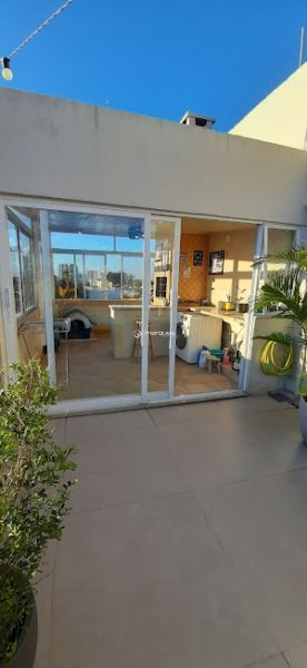 Apartamento com 2 quartos, 1 banheiro e 108m² à venda no bairro Centro, Pelotas