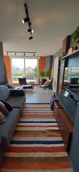 Apartamento com 2 quartos, 1 banheiro e 108m² à venda no bairro Centro, Pelotas
