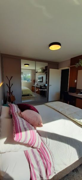 Apartamento com 2 quartos, 1 banheiro e 108m² à venda no bairro Centro, Pelotas