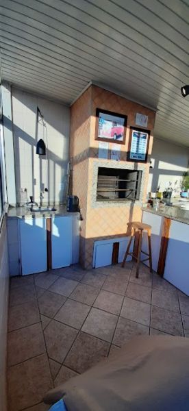 Apartamento com 2 quartos, 1 banheiro e 108m² à venda no bairro Centro, Pelotas