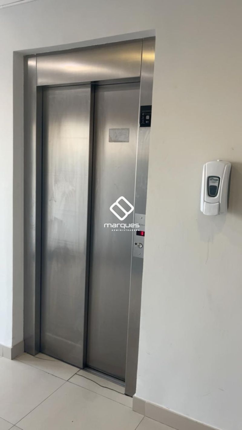 Apartamento com 1 quarto, 1 banheiro e 55m² para alugar no bairro Centro, Pelotas