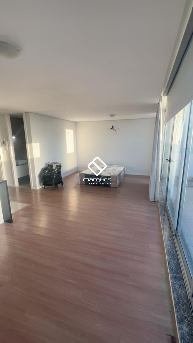 Apartamento com 1 quarto, 1 banheiro e 55m² para alugar no bairro Centro, Pelotas