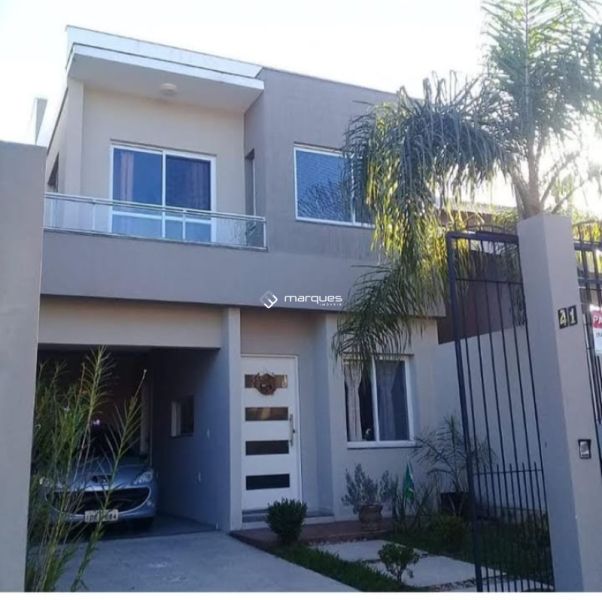 Casa com 3 quartos, 3 banheiros e 160m² à venda no bairro Laranjal, Pelotas