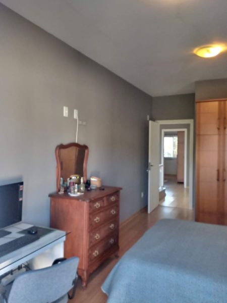 Casa com 3 quartos, 3 banheiros e 160m² à venda no bairro Laranjal, Pelotas
