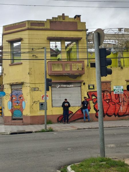 Terreno à venda no bairro Centro, Pelotas