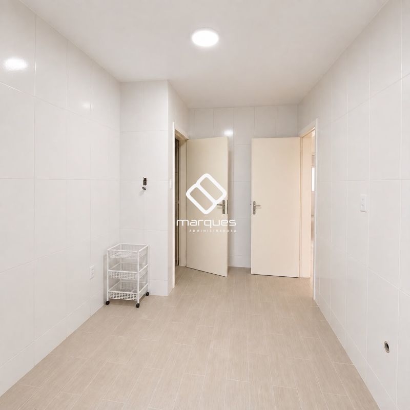Apartamento com 2 quartos e 1 banheiro para alugar no bairro Centro, Pelotas