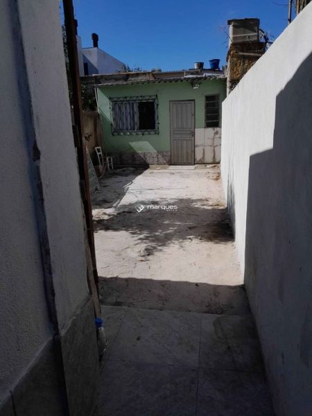 Casa com 2 quartos, 1 banheiro e 96m² à venda no bairro Centro, Pelotas