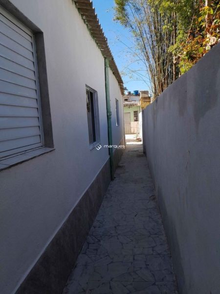 Casa com 2 quartos, 1 banheiro e 96m² à venda no bairro Centro, Pelotas