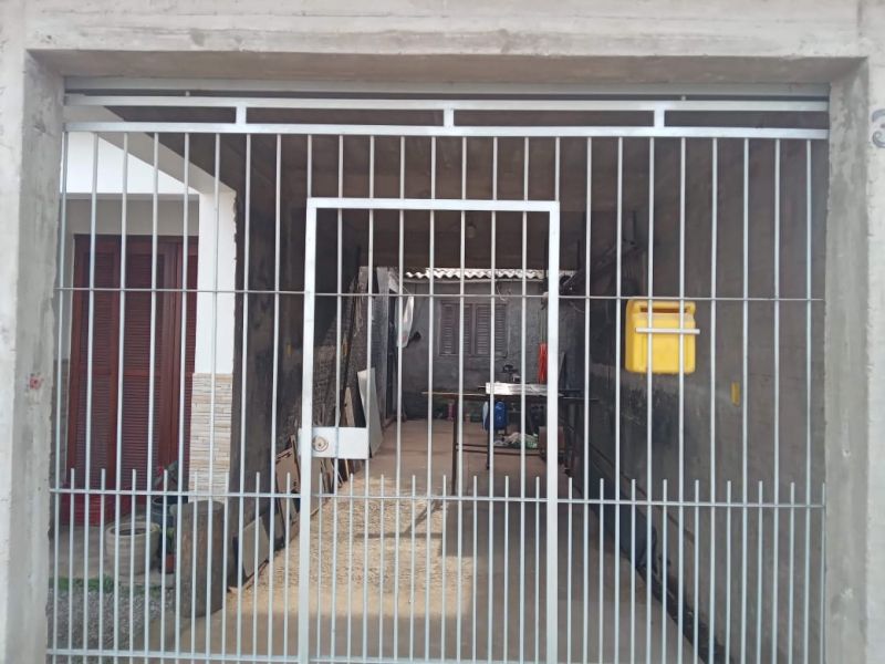 Casa com 2 quartos, 1 banheiro e 87m² à venda no bairro Areal, Pelotas