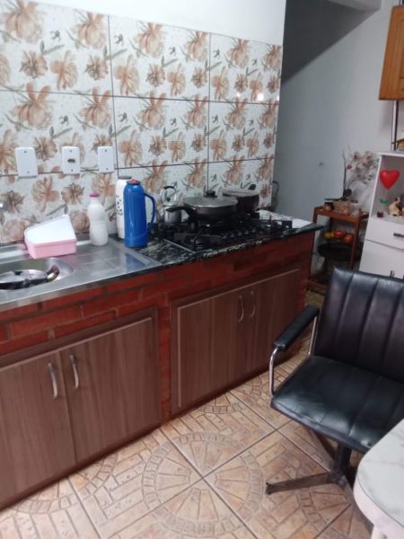 Casa com 2 quartos, 1 banheiro e 87m² à venda no bairro Areal, Pelotas