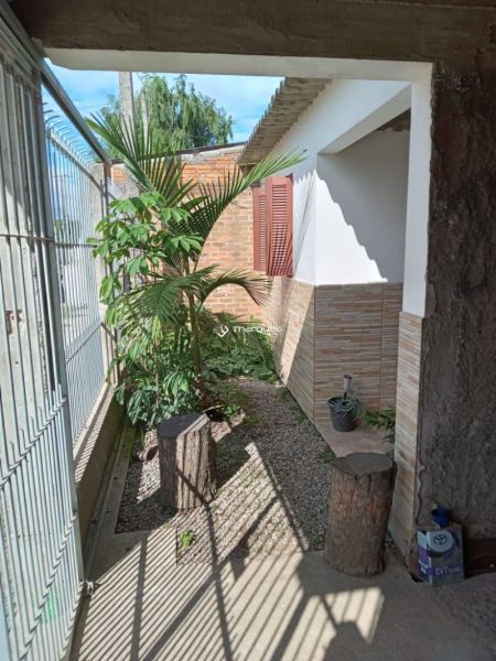 Casa com 2 quartos, 1 banheiro e 87m² à venda no bairro Areal, Pelotas