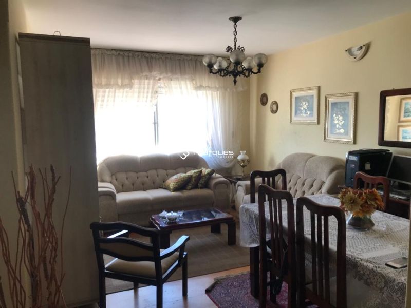 Apartamento com 2 quartos, 1 banheiro e 80m² à venda no bairro Centro, Pelotas