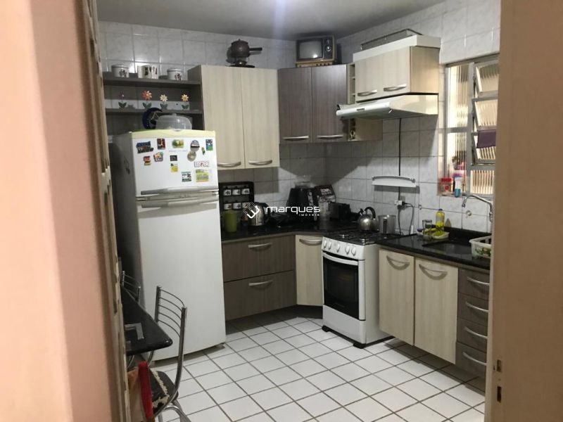 Apartamento com 2 quartos, 1 banheiro e 80m² à venda no bairro Centro, Pelotas