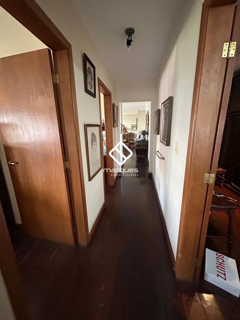 Apartamento com 3 quartos e 3 banheiros para alugar no bairro Centro, Pelotas